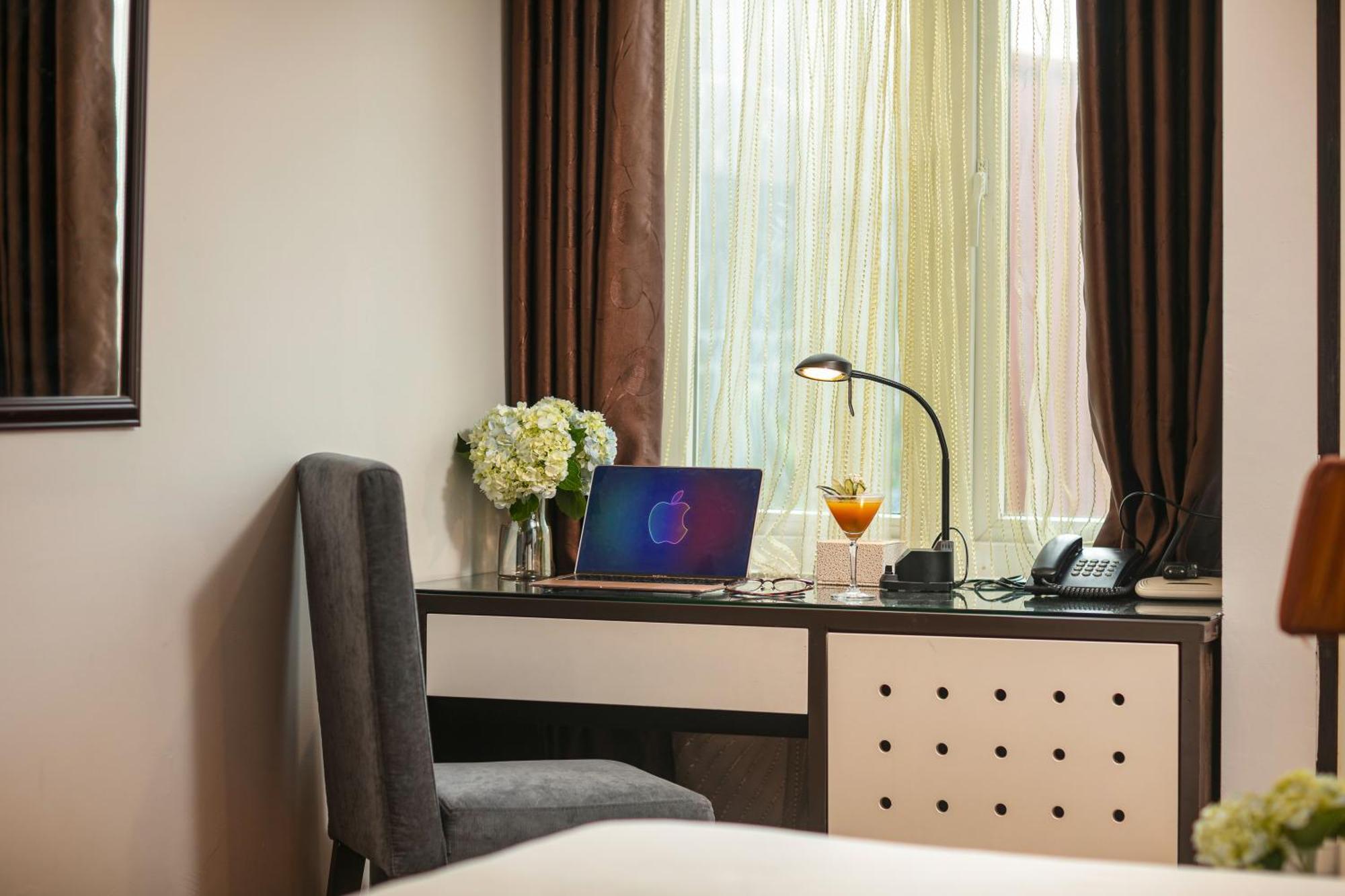 Hanoi La Palm Premier Hotel & Spa Екстер'єр фото